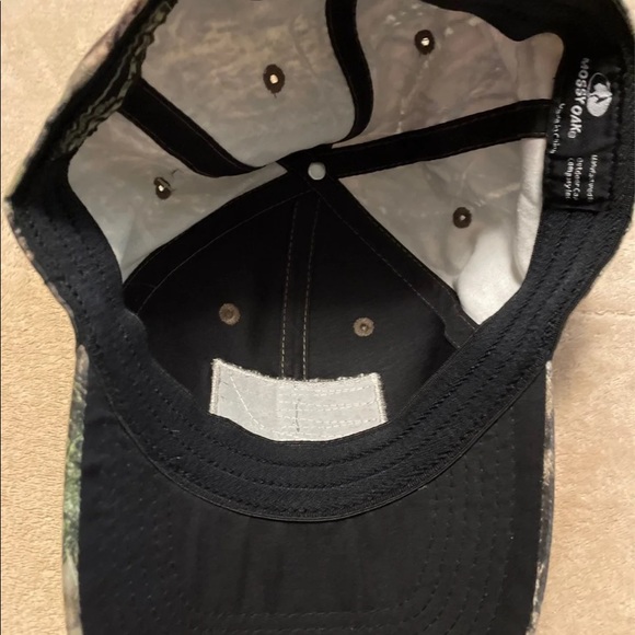 Mossy Oak Hat - Picture 4 of 4